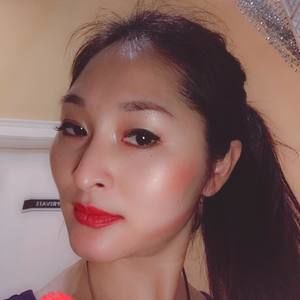 Meet your Posher, Angelina loan t